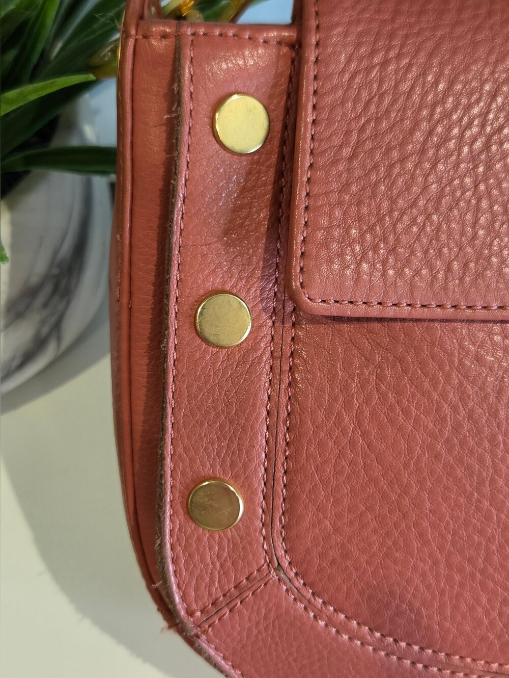 Hammitt Kayce Saddle Med Crossbody - RARE Rouge Pink & Brushed Gold-2023 - Picture 3 of 16